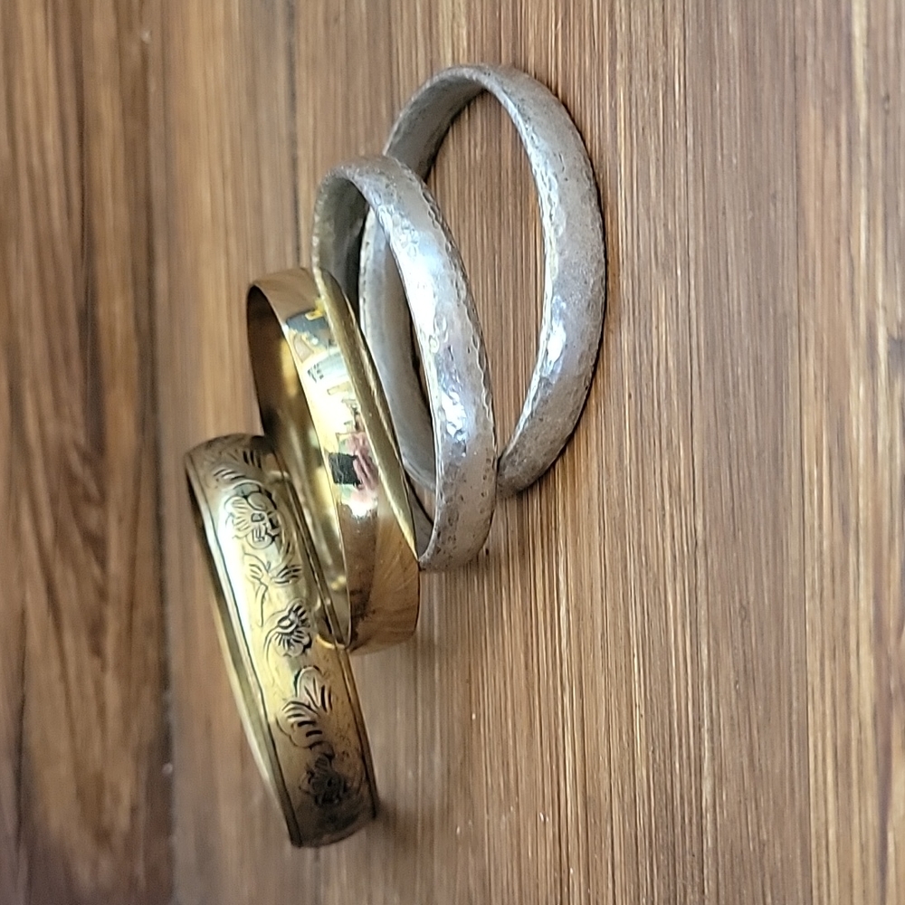 Set of 4 Bangle Bracelets